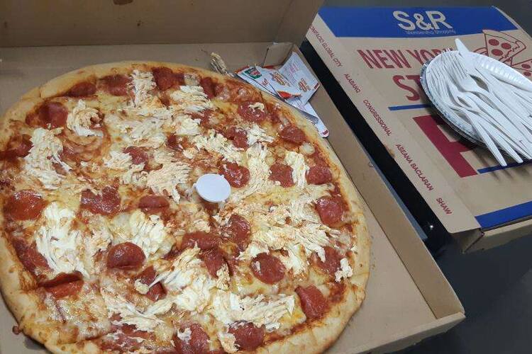 S R New York Style Pizza Libis Quezon City Zomato S R New York Style Pizza Libis Quezon City Zomato